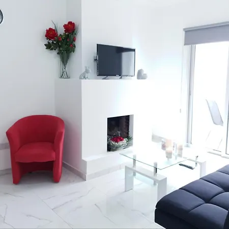 Luxury Rose Suites شقة *