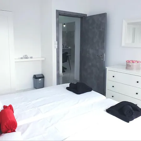 Luxury Rose Suites Apartment *